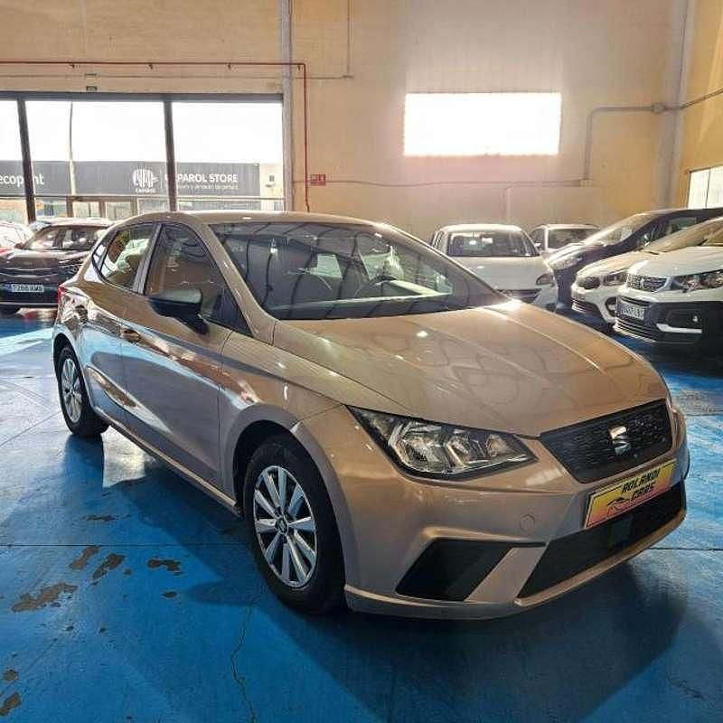 Usado Seat Ibiza Style 95 CV (69 kW) 2019 Gris / plata Utilitario