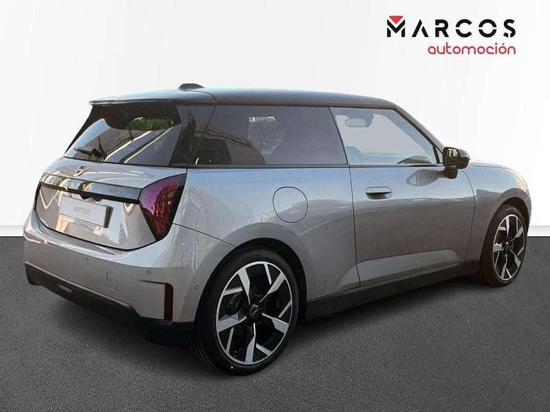 Nuevo Mini Cooper 135 kW (184 CV) 2025 Plateado Utilitario