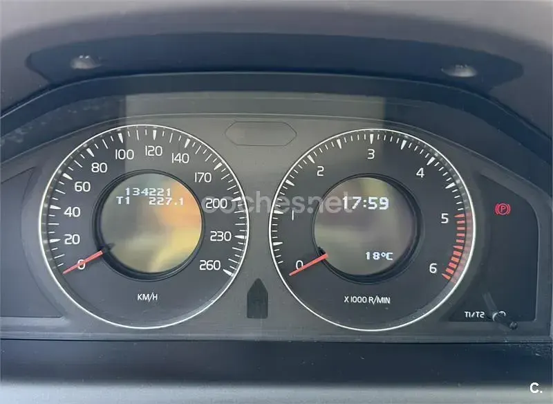 Usado Volvo XC60 Momentum 185 CV (136 kW) 2010 Negro SUV