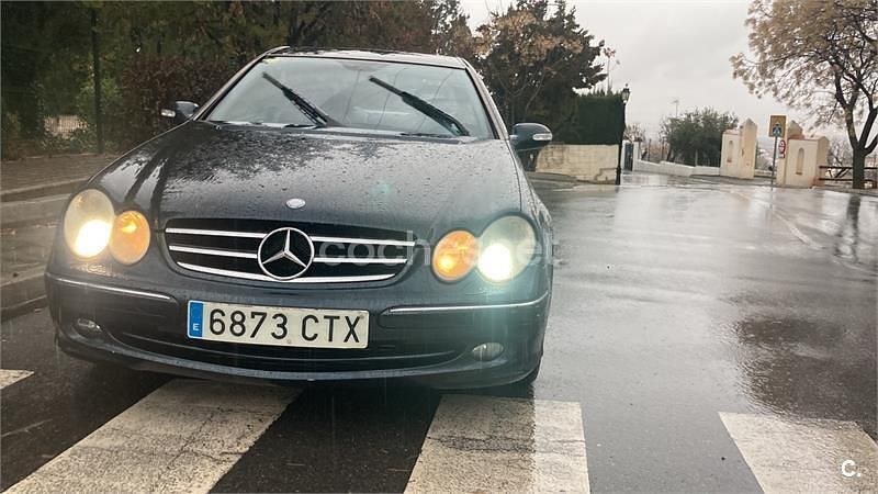 Usado Mercedes CLK270 Avantgarde 170 CV (125 kW) 2004 Negro Coupe