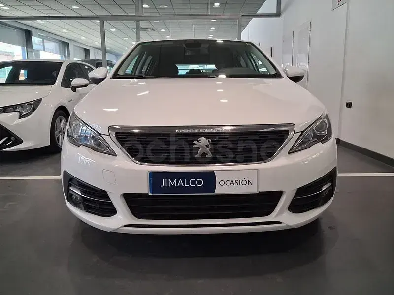 Usado Peugeot 308 Style 110 CV (80 kW) 2020 Blanco Berlina