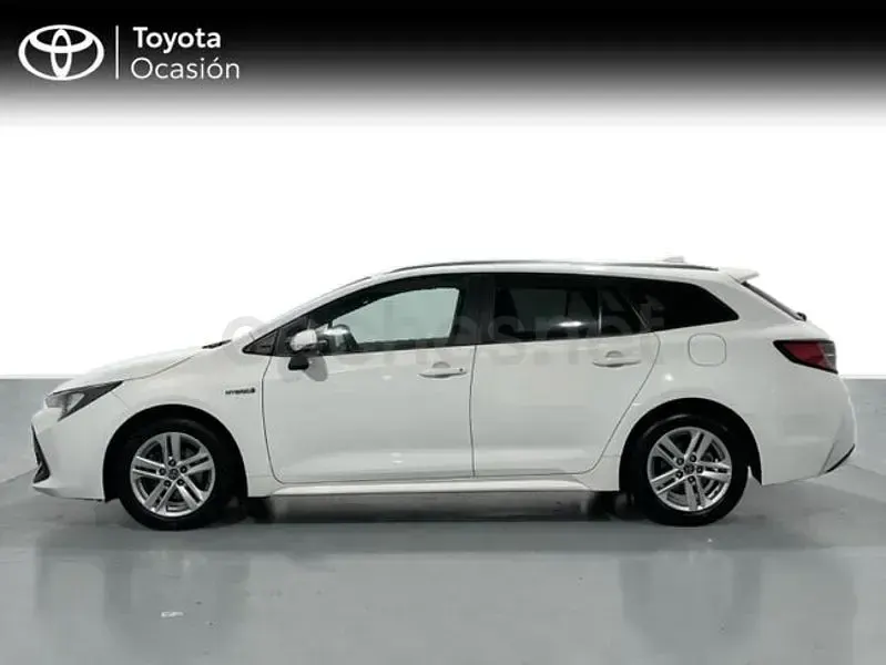 Usado Toyota Corolla Active 122 CV (89 kW) 2020 Blanco Familiar