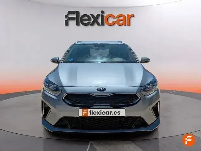 Usado Kia Ceed 141 CV (103 kW) 2022 Gris Utilitario