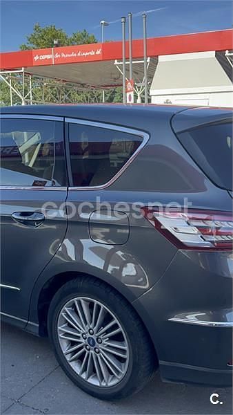 Gris / plata Usado 2018 Ford S-MAX Vignale Monovolumen | 23.900 € (Caro) - Imagen 1/4