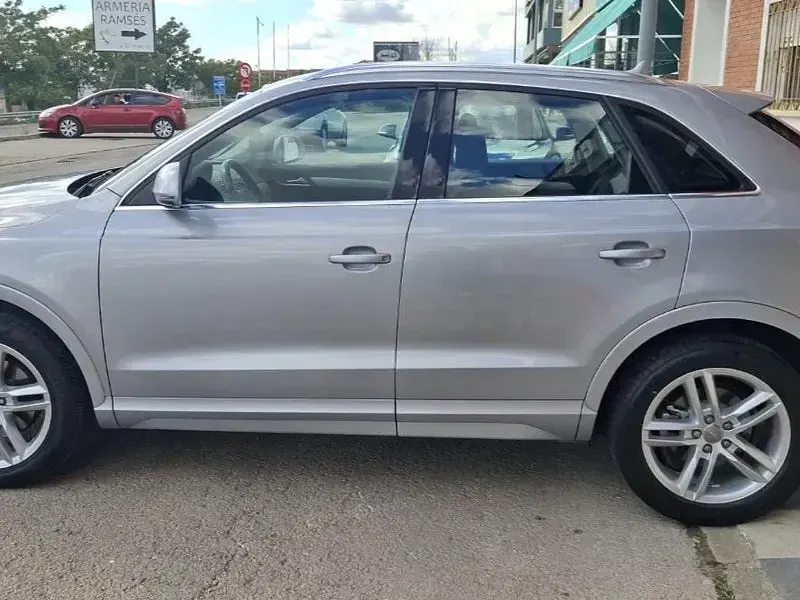 Usado Audi Q3 150 CV (110 kW) 2018 Gris / plata SUV