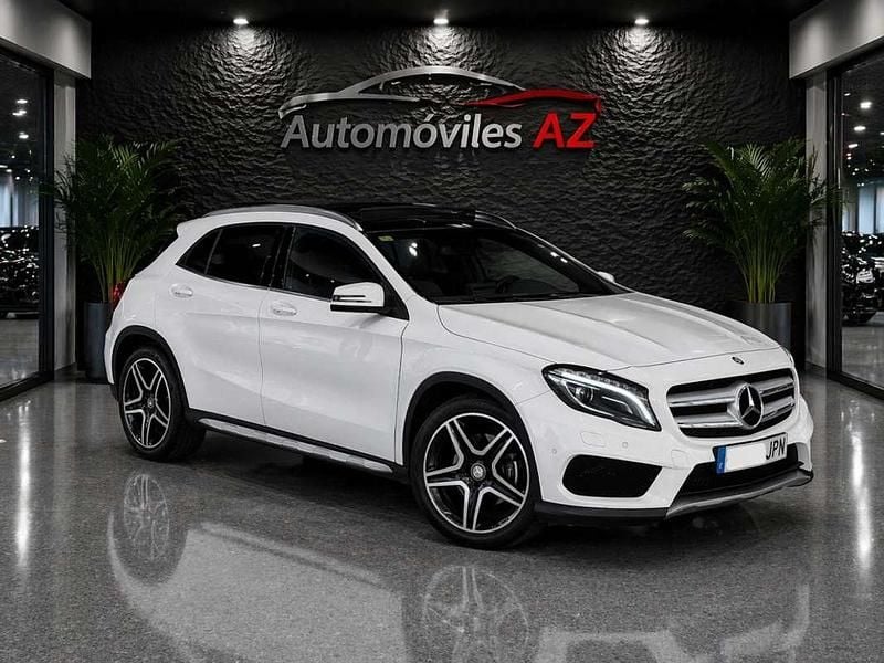 Usado Mercedes GLA220 AMG line 177 CV (130 kW) 2016 Blanco SUV