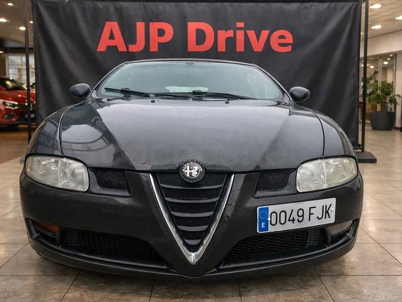 Usado Alfa Romeo GT 150 CV (110 kW) 2007 Negro Coupe