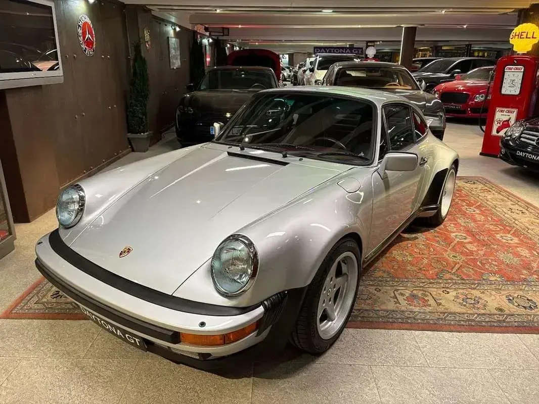 Usado Porsche 930 299 CV (219 kW) 1988 Gris Coupe