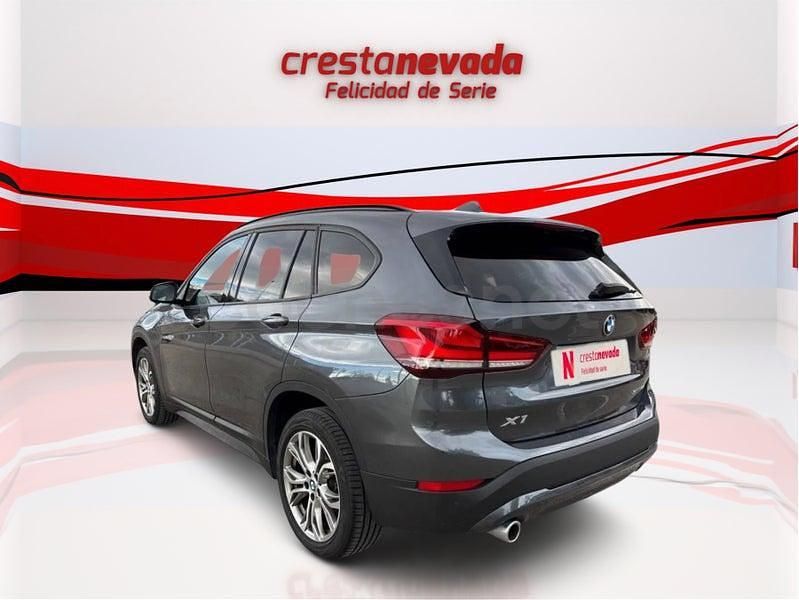 Usado BMW X1 Comfort Edition 136 CV (100 kW) 2021 Gris / plata SUV