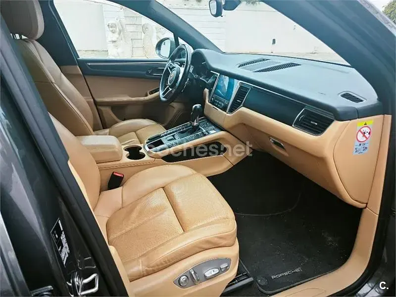 Usado Porsche Macan 245 CV (180 kW) 2018 Gris / plata SUV