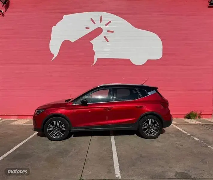 Usado Seat Arona Xperience 110 CV (80 kW) 2023 Rojo SUV