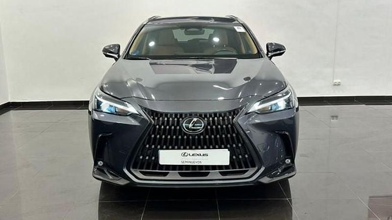 Usado Lexus NX450h+ Executive Line 306 CV (225 kW) 2023 Gris / plata SUV
