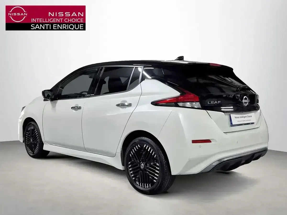 Usado Nissan Leaf N-Connecta 160 kW (218 CV) 2022 Blanco Utilitario