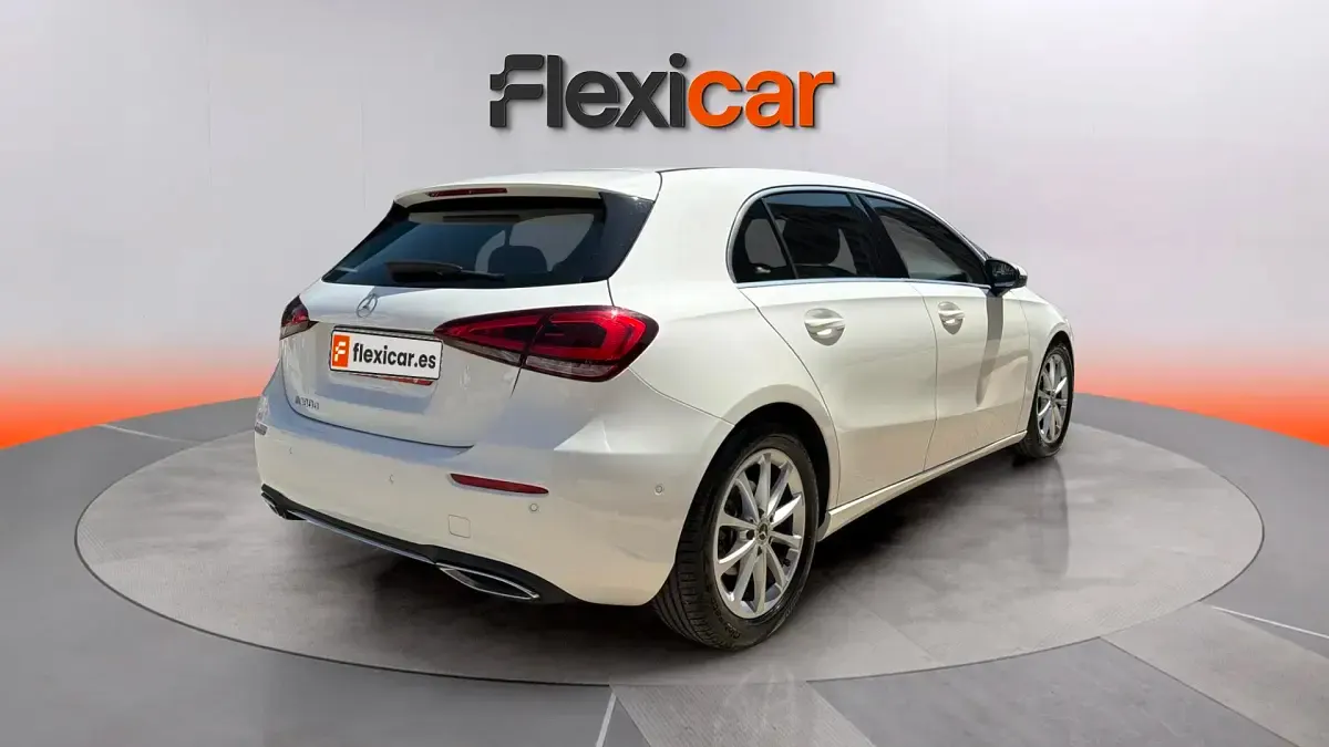 Usado Mercedes A180 116 CV (85 kW) 2019 Blanco Berlina