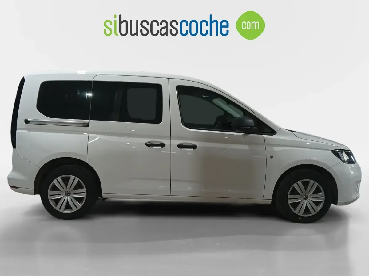 Usado VW Caddy 102 CV (75 kW) 2022 Blanco Monovolumen