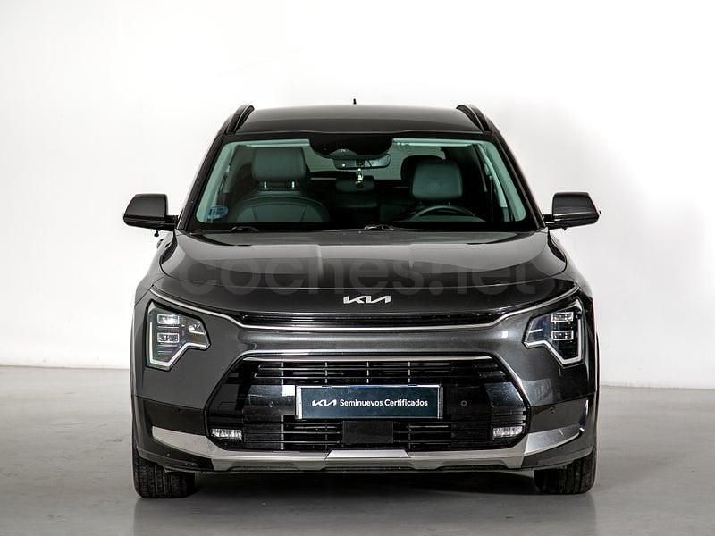 Usado Kia Niro 141 CV (103 kW) 2022 Gris / plata SUV