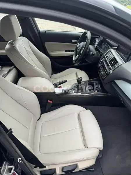 Usado BMW 118 150 CV (110 kW) 2017 Negro Utilitario