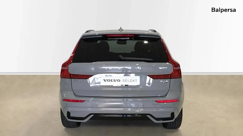 Usado Volvo XC60 Ultra 350 CV (257 kW) 2024 Gris/plata SUV