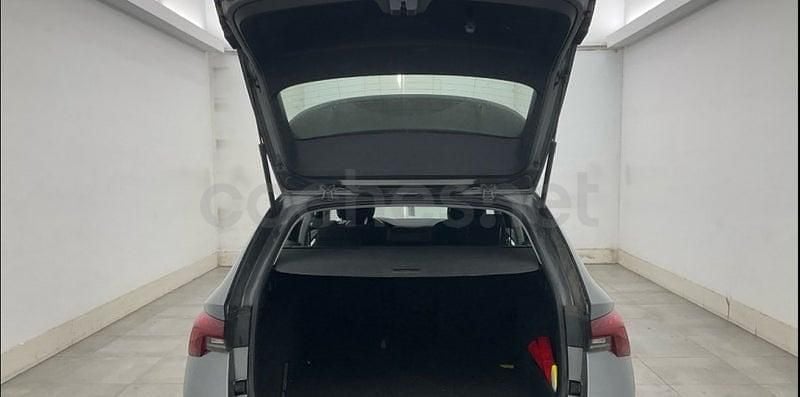 Usado Skoda Octavia Selection 150 CV (110 kW) 2023 Gris / plata Familiar
