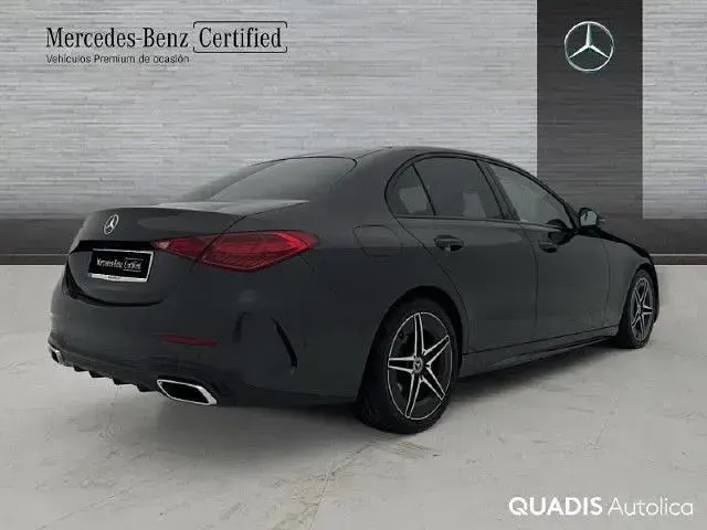 Usado Mercedes C200 AMG line 163 CV (119 kW) 2024 Gris grafito Berlina