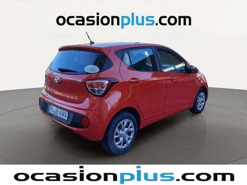 Usado Hyundai i10 GO! 67 CV (49 kW) 2018 Rojo Utilitario