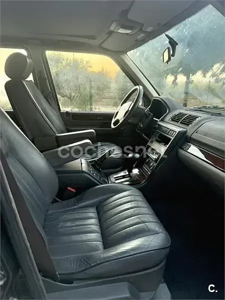 Usado Land Rover Range Rover 136 CV (100 kW) 1998 Negro SUV