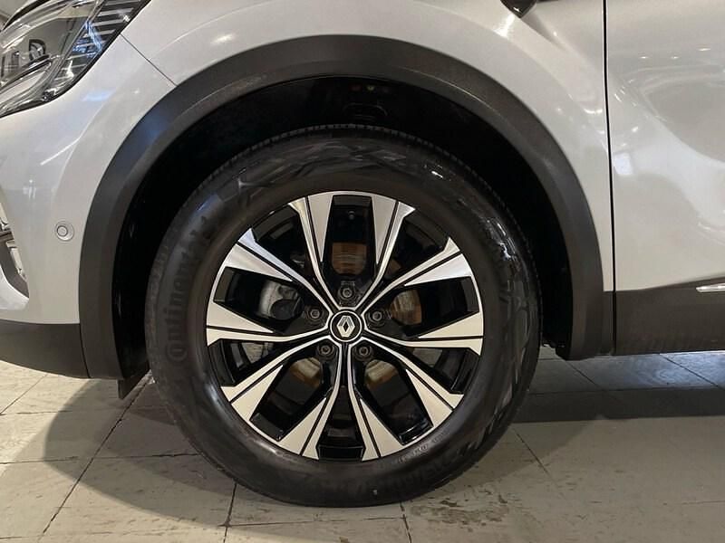 Usado Renault Captur Techno 90 CV (66 kW) 2024 Gris SUV