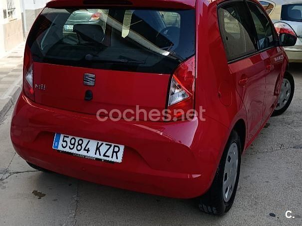 Usado Seat Mii Style 75 CV (55 kW) 2019 Rojo Utilitario