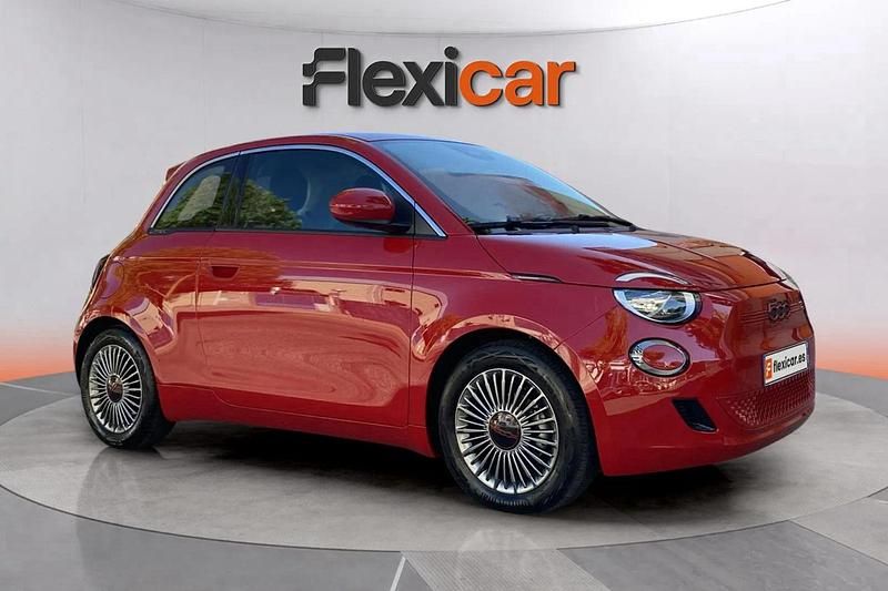 Rojo Usado 2022 Fiat 500e Red Berlina | 15.190 € (Un poco caro) - Imagen 1/4