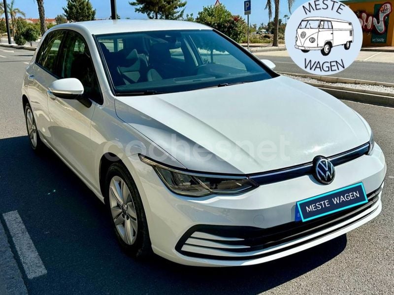 Blanco Usado 2021 VW Golf VIII Life Berlina | 16.900 € (Precio justo) - Imagen 1/4