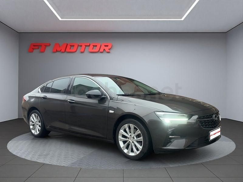 Gris / plata Usado 2021 Opel Insignia Business Elegance Berlina | 15.999 € (Buen precio) - Imagen 1/4