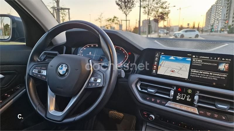 Usado BMW 320e 190 CV (139 kW) 2020 Gris / plata Familiar