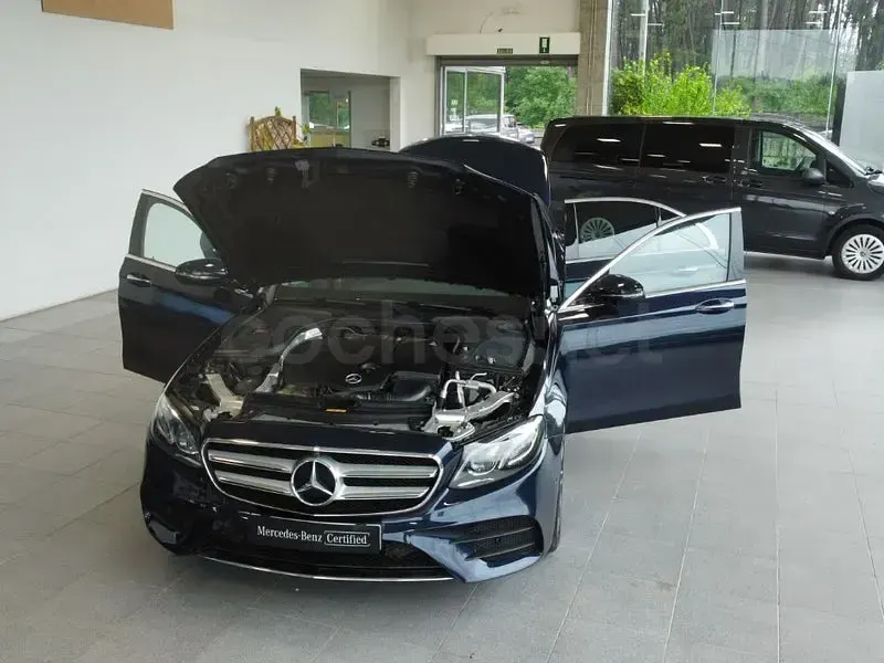 Usado Mercedes E220 194 CV (142 kW) 2019 Azul Berlina