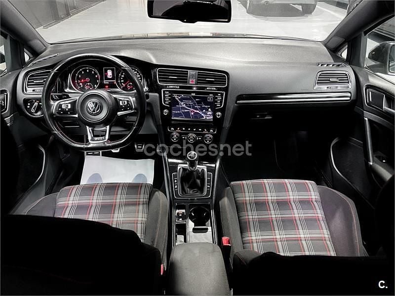 Usado VW Golf VII GTI 220 CV (161 kW) 2013 Gris / plata Berlina