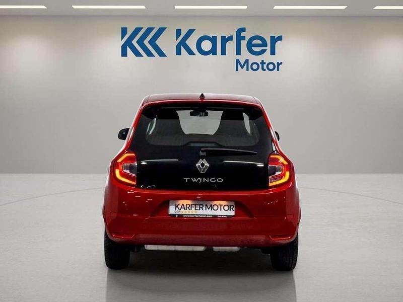 Usado Renault Twingo Intens 75 CV (55 kW) 2020 Rojo Utilitario