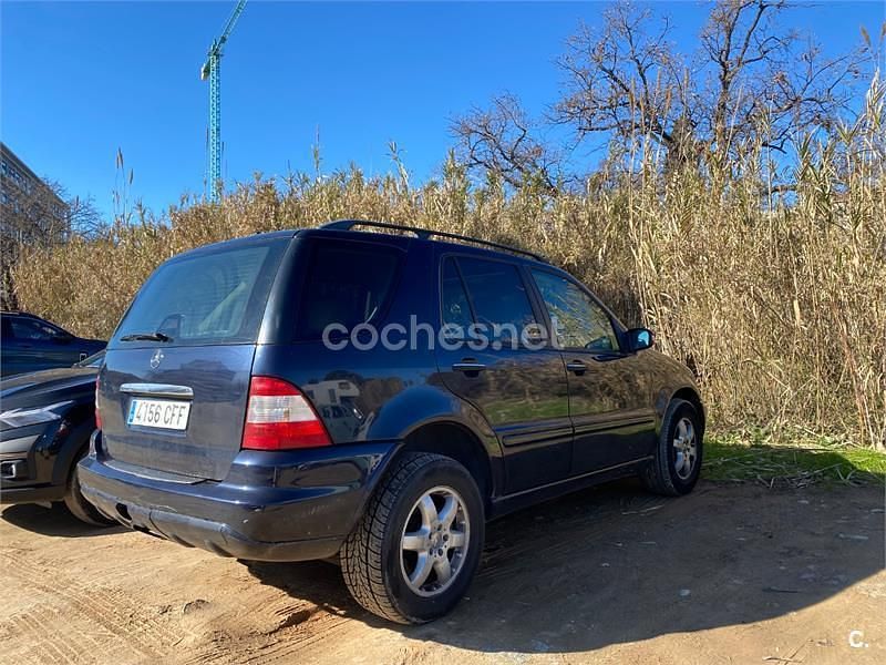 Usado Mercedes ML400 250 CV (183 kW) 2002 Azul SUV