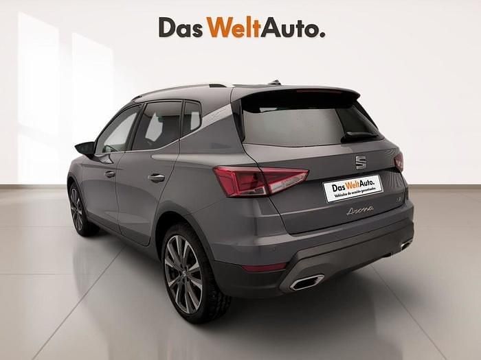 Usado Seat Arona FR 115 CV (84 kW) 2024 Gris SUV
