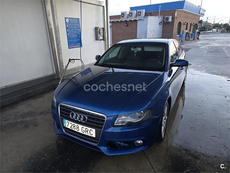 Azul Usado 2010 Audi A4 Berlina | 4000 € (Precio justo) - Imagen 1/4