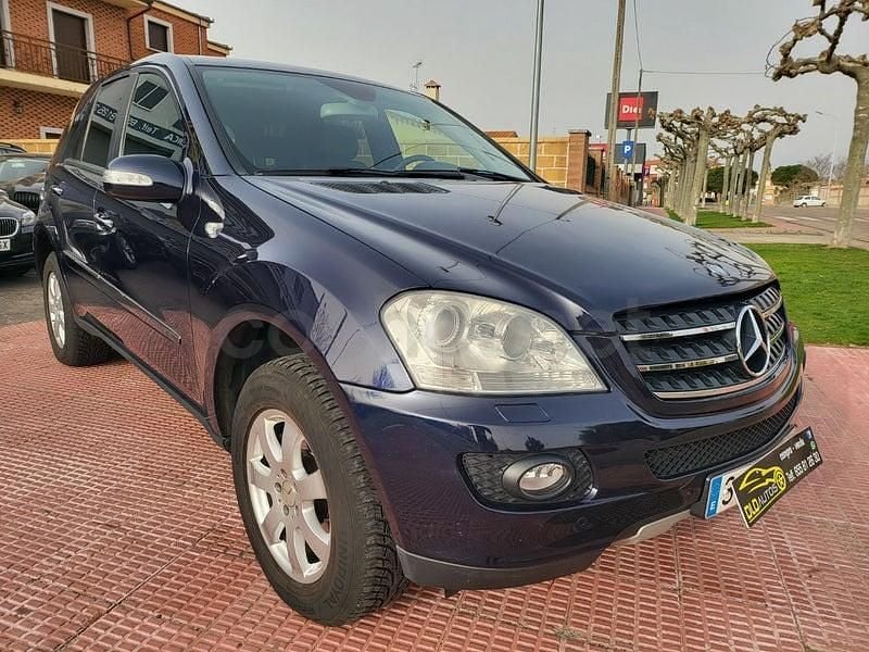 Usado Mercedes ML320 224 CV (164 kW) 2007 Azul SUV