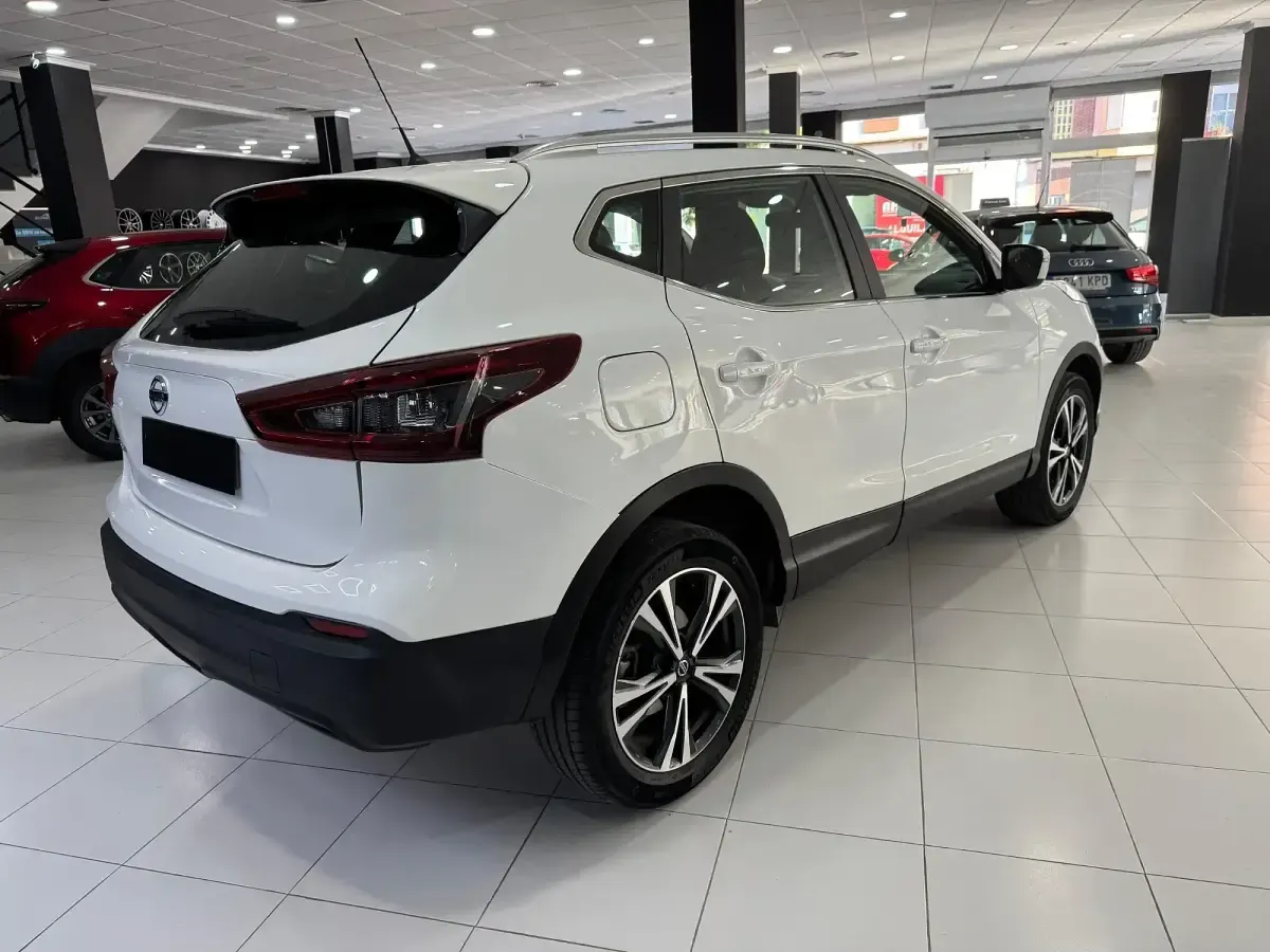 Usado Nissan Qashqai Style Edition 115 CV (84 kW) 2021 Blanco SUV