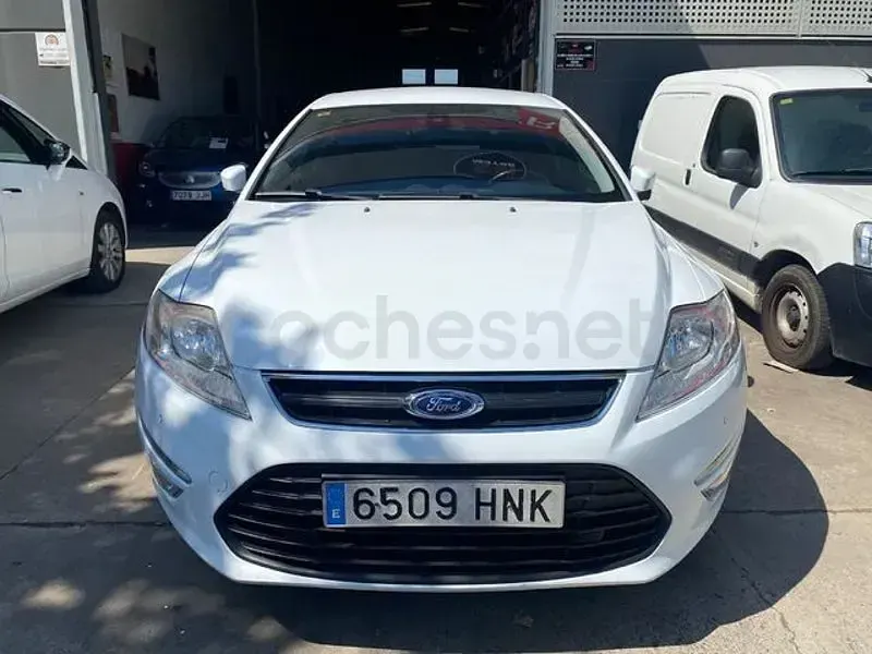 Usado Ford Mondeo Limited 116 CV (85 kW) 2012 Blanco Berlina