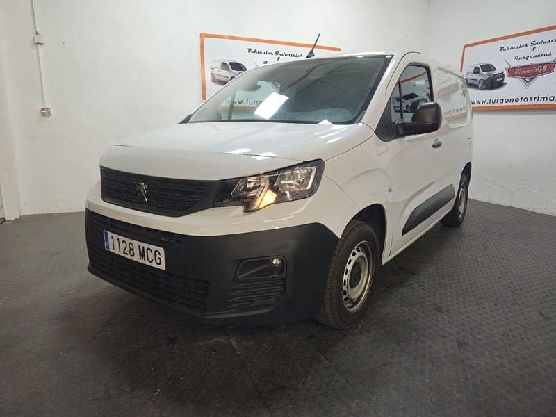 Usado Peugeot Partner Premium 100 CV (73 kW) 2022 Blanco Monovolumen