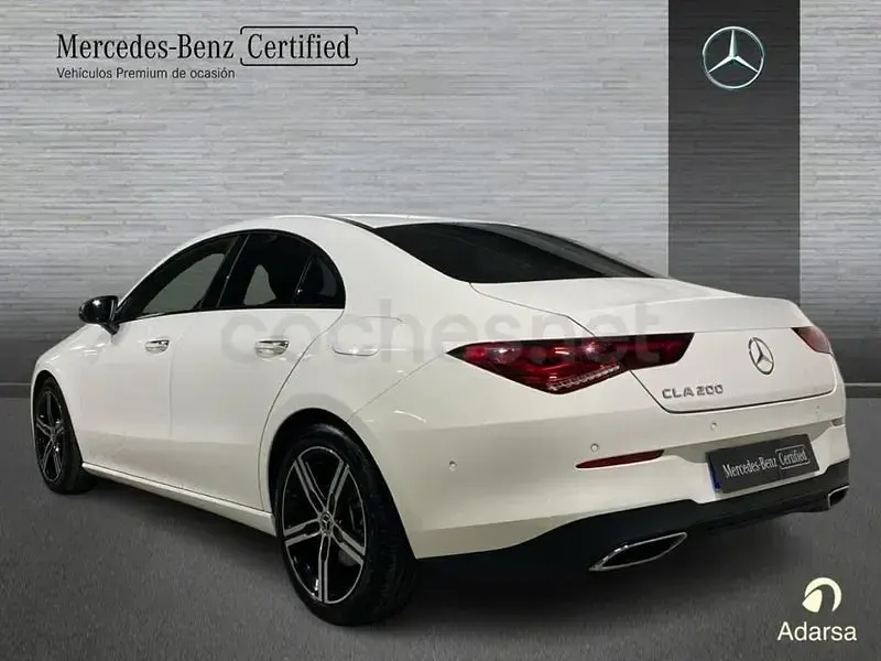 Usado Mercedes CLA200 163 CV (119 kW) 2023 Blanco Berlina