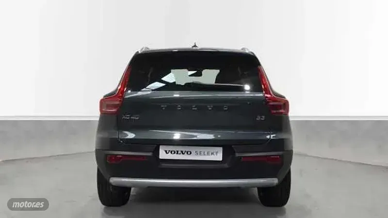 Nuevo Volvo XC40 Core 2026 Verde SUV