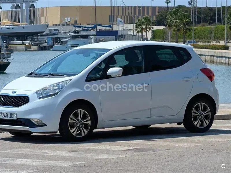 Usado Kia Venga 128 CV (94 kW) 2015 Blanco Utilitario