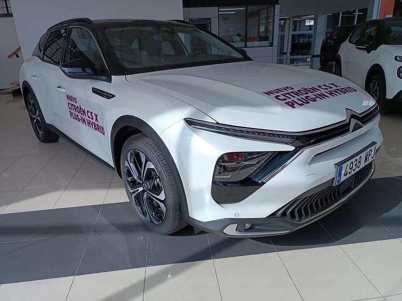 Usado Citroën C5 X Shine 180 CV (132 kW) 2024 Blanco Familiar