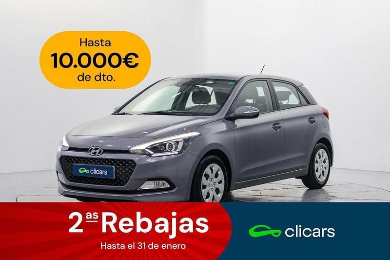 Gris Usado 2015 Hyundai i20 Berlina | 9390 € (Precio justo) - Imagen 1/4