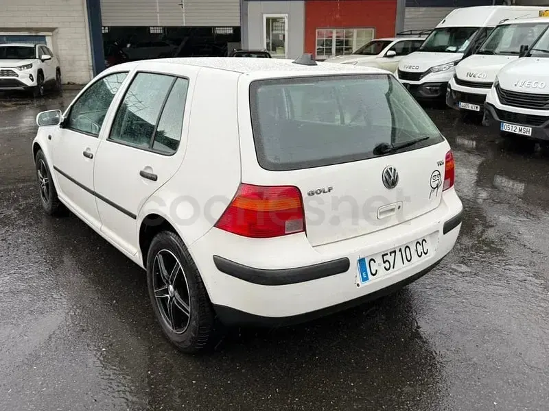 Usado VW Golf IV Conceptline 90 CV (66 kW) 2000 Blanco Berlina