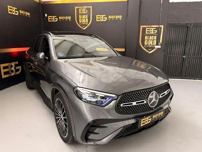 Usado Mercedes GLC220 197 CV (144 kW) 2023 Gris / plata SUV