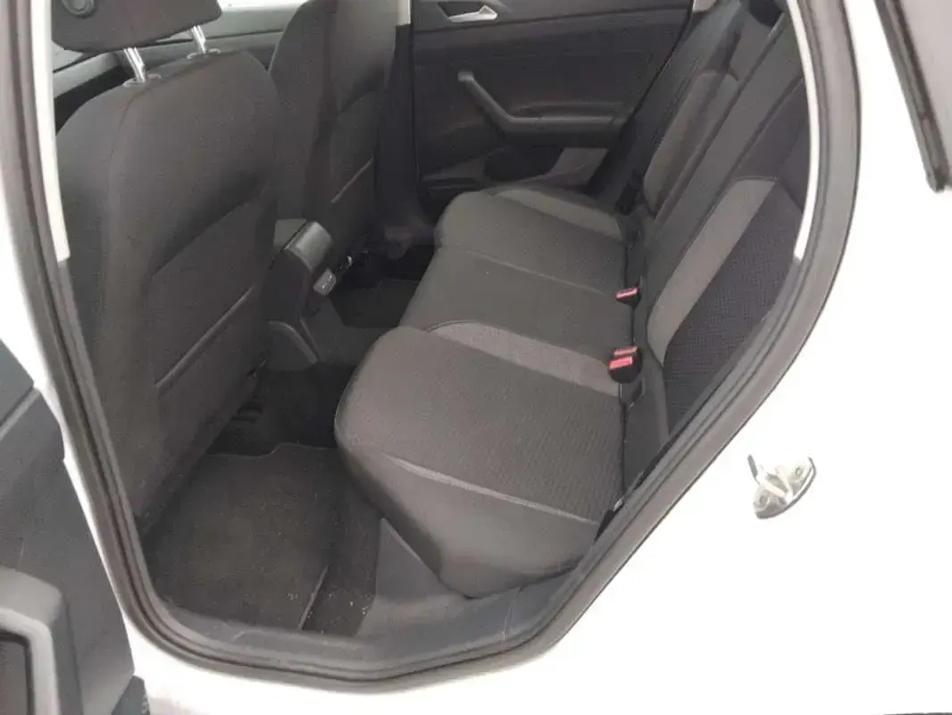 Usado VW Polo Life 95 CV (69 kW) 2023 Blanco Utilitario